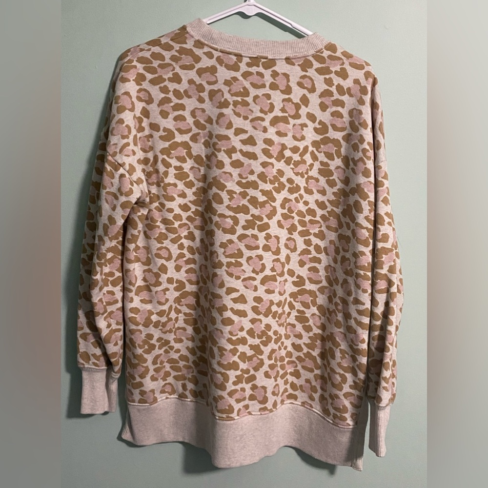 Aerie Cheetah Print Pullover Crew Neck Oversized Side Slit Sweatshirt Size Small